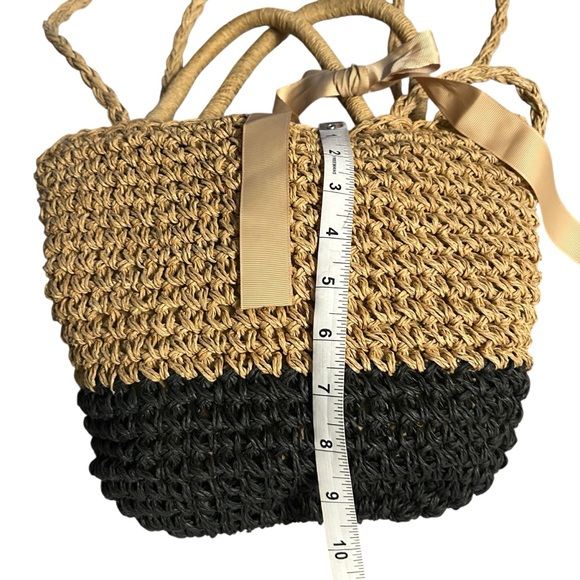 Lady Straw Holiday Tote
Handbag Wicker Bag Rattan Crochet Basket Khaki Beach - Picture 6 of 7